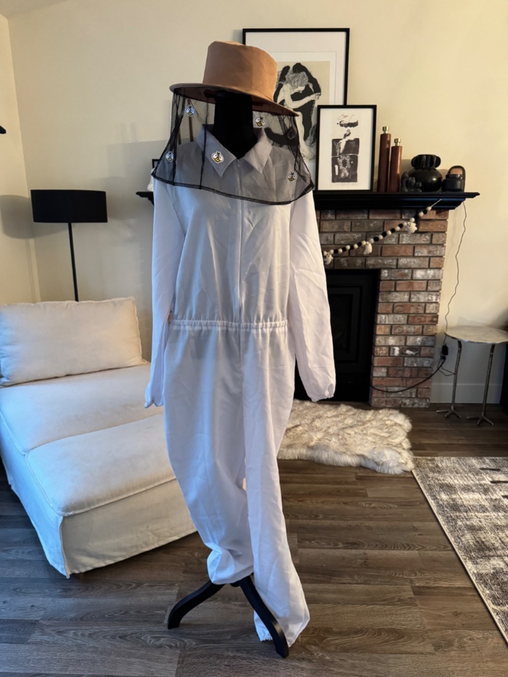 Beehive & Beekeeper Halloween Costume Set – Couples Costume / Funny Costume - Picture 3 of 11
